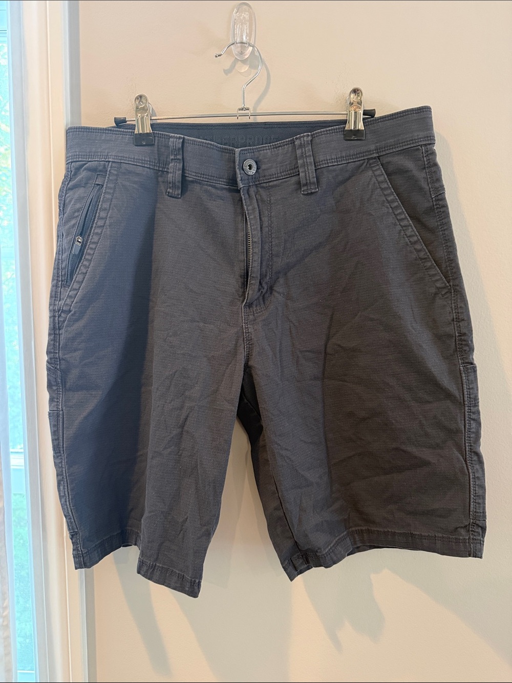 Men's Dark Gray Casual Shorts weatherproof 32